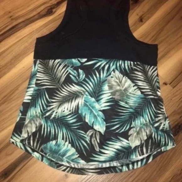 Vs Pink Limited Edition Tank top - Picture 13 of 16